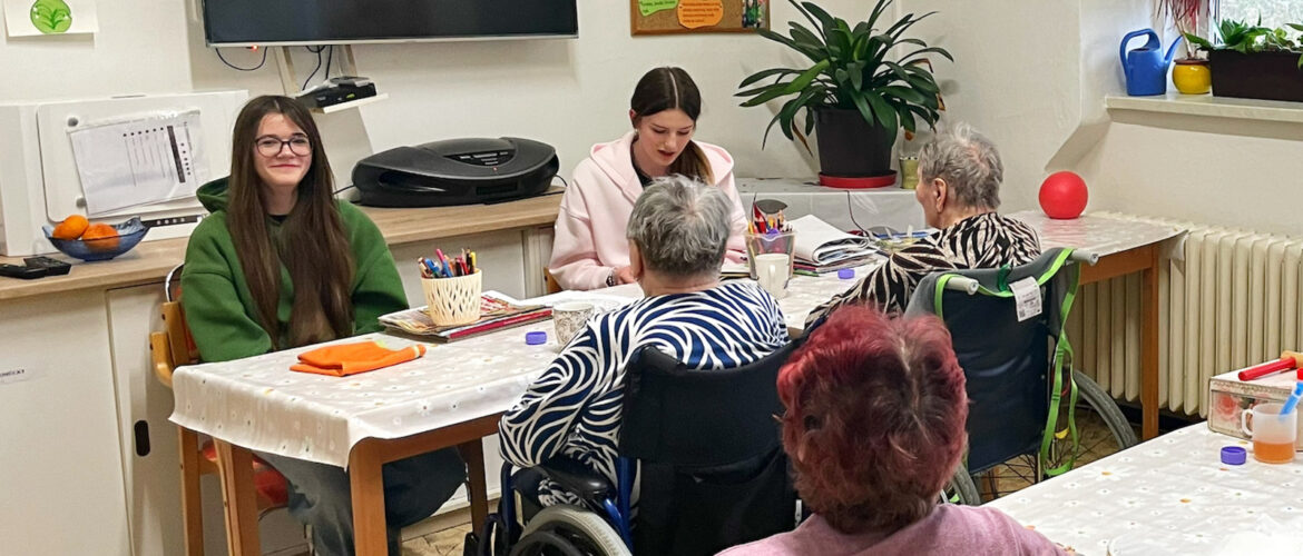 Návštěva domova seniorů s literárním programem